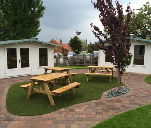 Outdoor Seating for Schools